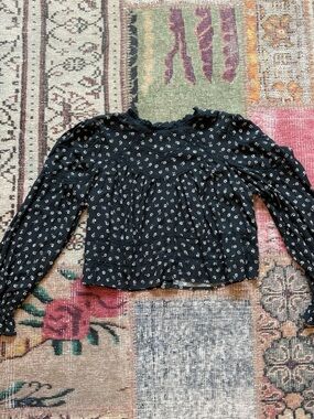 American Eagle Outfitters Black Floral Long-Sleeve Peasant Top